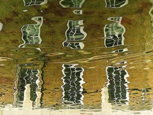 なぜ目が動いても脳の中の景色は動かないのか？